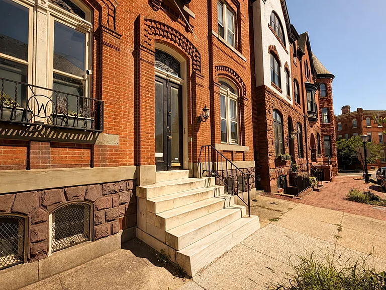 210 Laurens St #3 — Photo 2