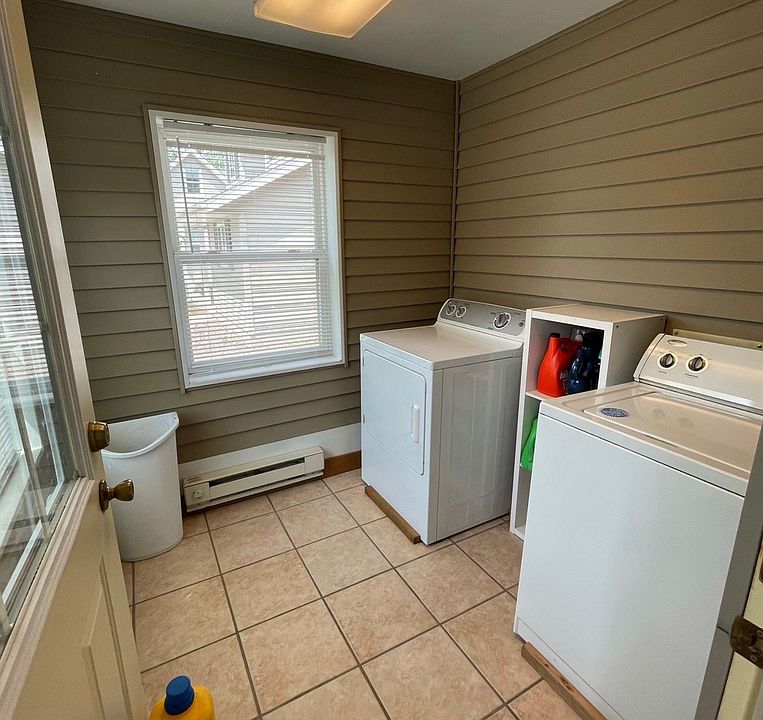 1st image of 810 Water St Unit 1