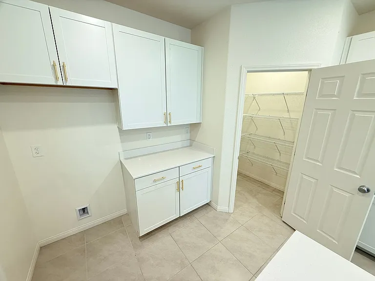10854 Gentle Crest Ave — Photo 19