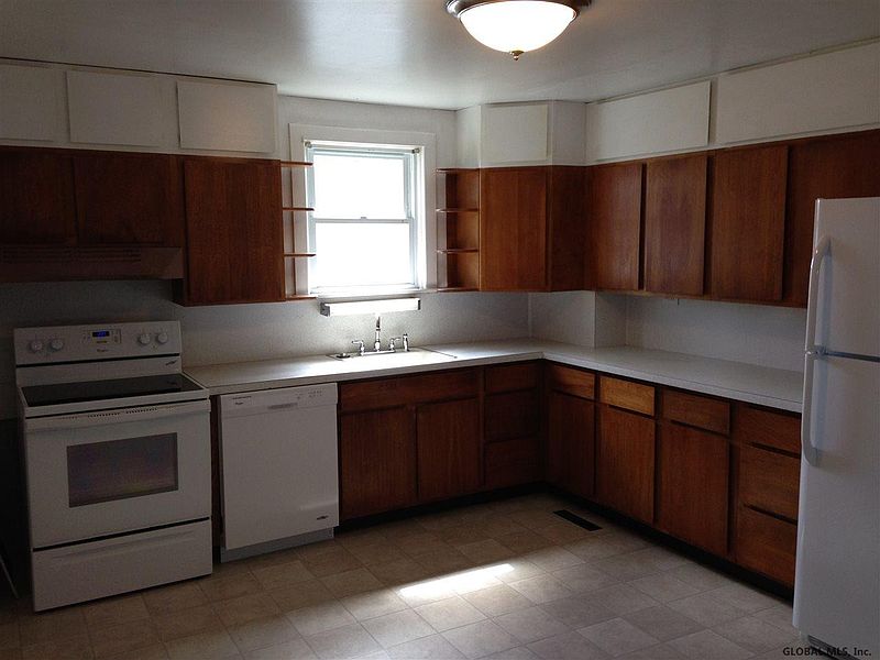 5th image of 121-123 JAMES Street