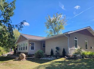 243 W Blue Grass Rd, Mount Pleasant, MI 48858