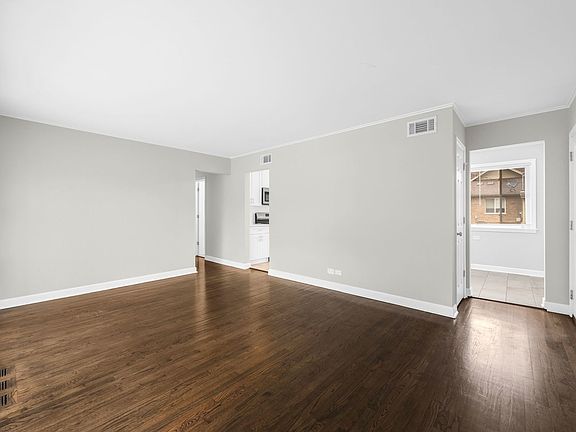 4th image of 1716 W Olive St