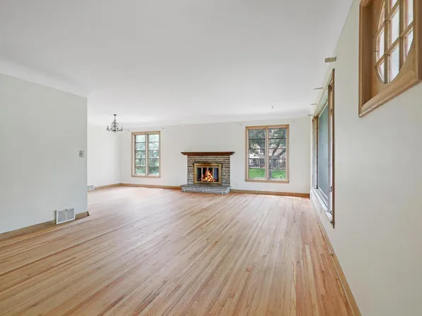 4617 Vallacher Ave, Saint Louis Park, MN 55416