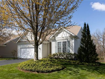 323 Fairway Drive, Oxford, CT, 06478