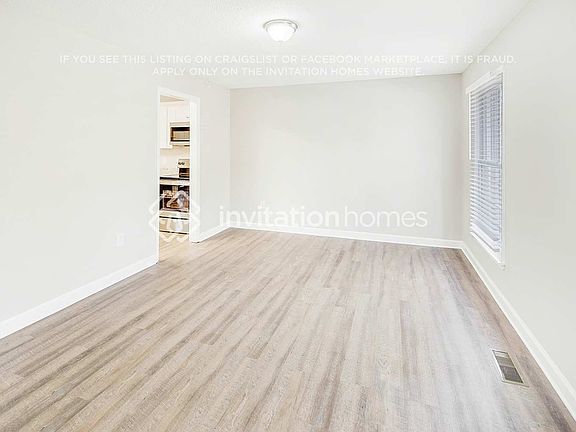 4th image of 6519 Farmingdale Dr