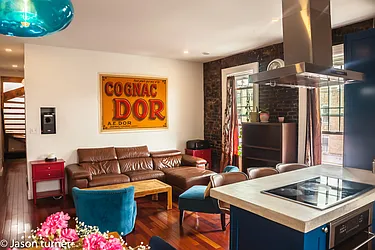 Rented by Level Group