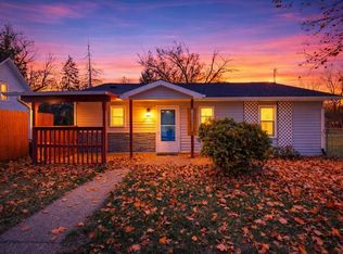 202 S Clay St, Newaygo, MI