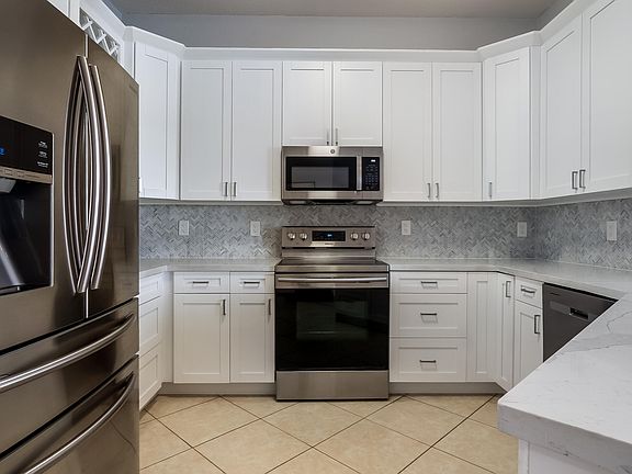 3rd image of 4360 SW 125th Lane