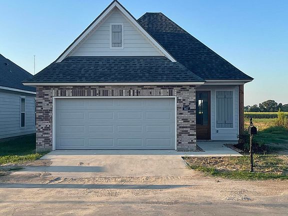 2nd image of 807 Braxton Dr