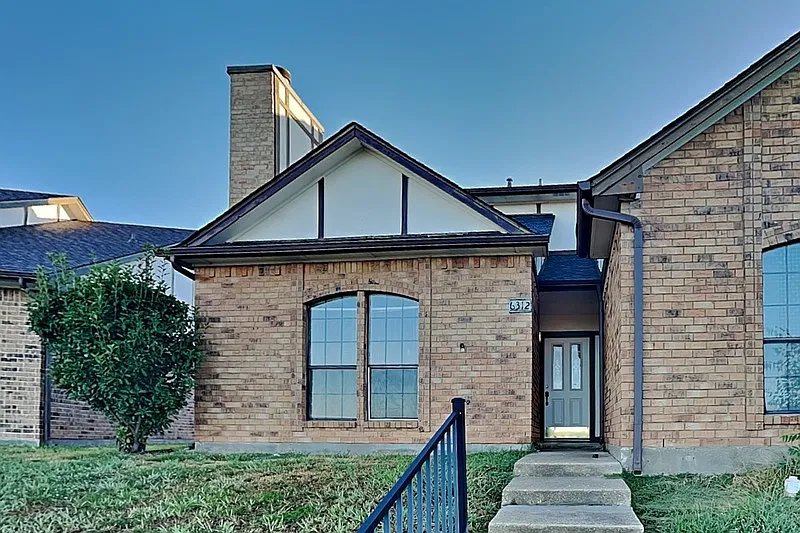 6312 Alissa Dr