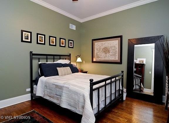 5th image of 4721 N Malden St APT 3N