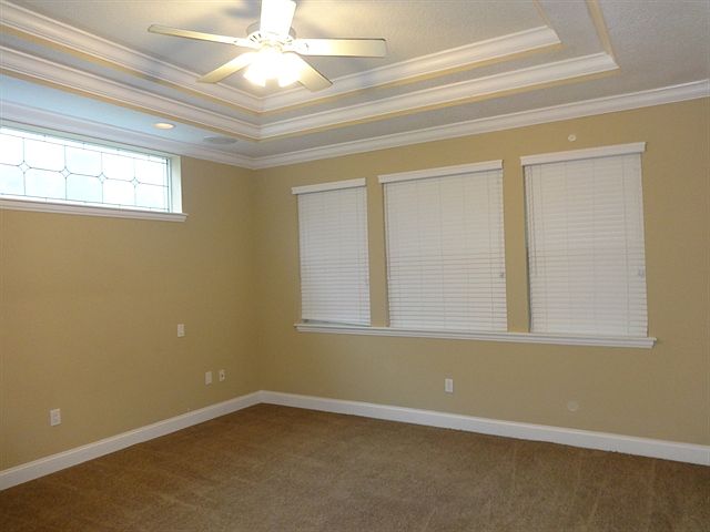 2nd image of 1008 W 55th St
