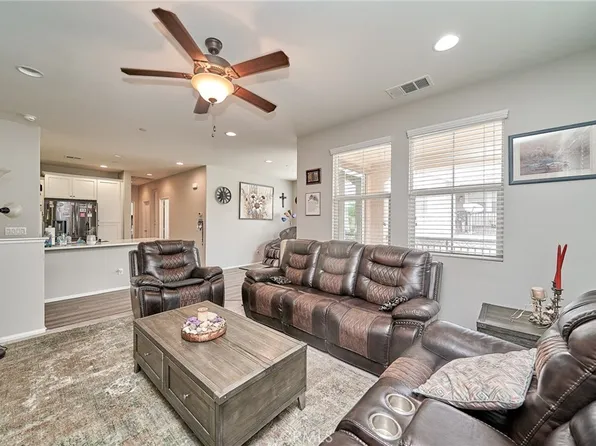 16001 Chase Rd Unit 96, Fontana, CA 92336