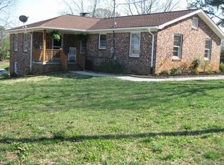 135 Eden Ln, Central, SC 29630