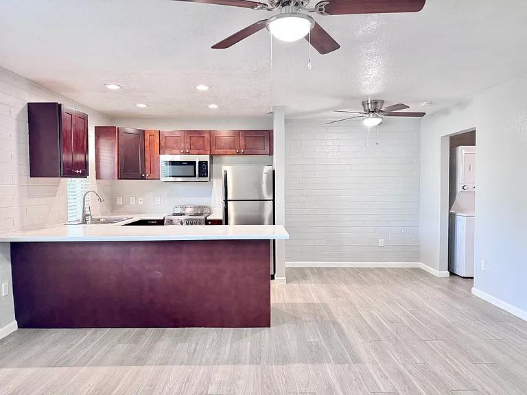2530 N 3rd St #16 — Photo 15
