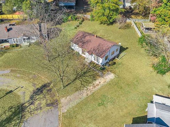 4th image of 814 Moody Cir
