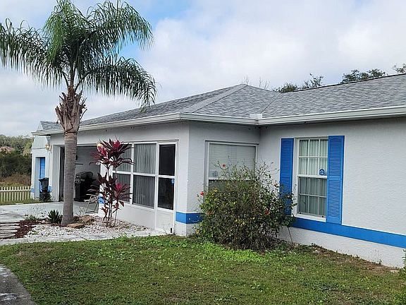 3rd image of 1712 Shad Ln