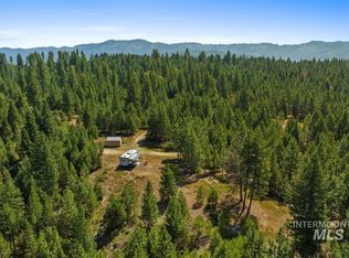 23 Carol Ct, Cascade, ID 83611