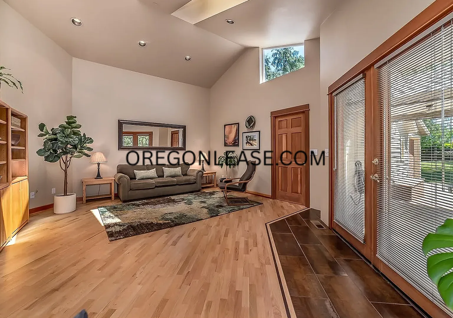 Charming 3-Bedroom Craftsman Bungalow in Coburg — Photo 4