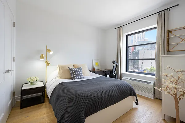 Rented by Compass | media 19