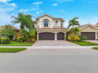 2882 Cinnamon Bay Cir, Naples, FL 34119