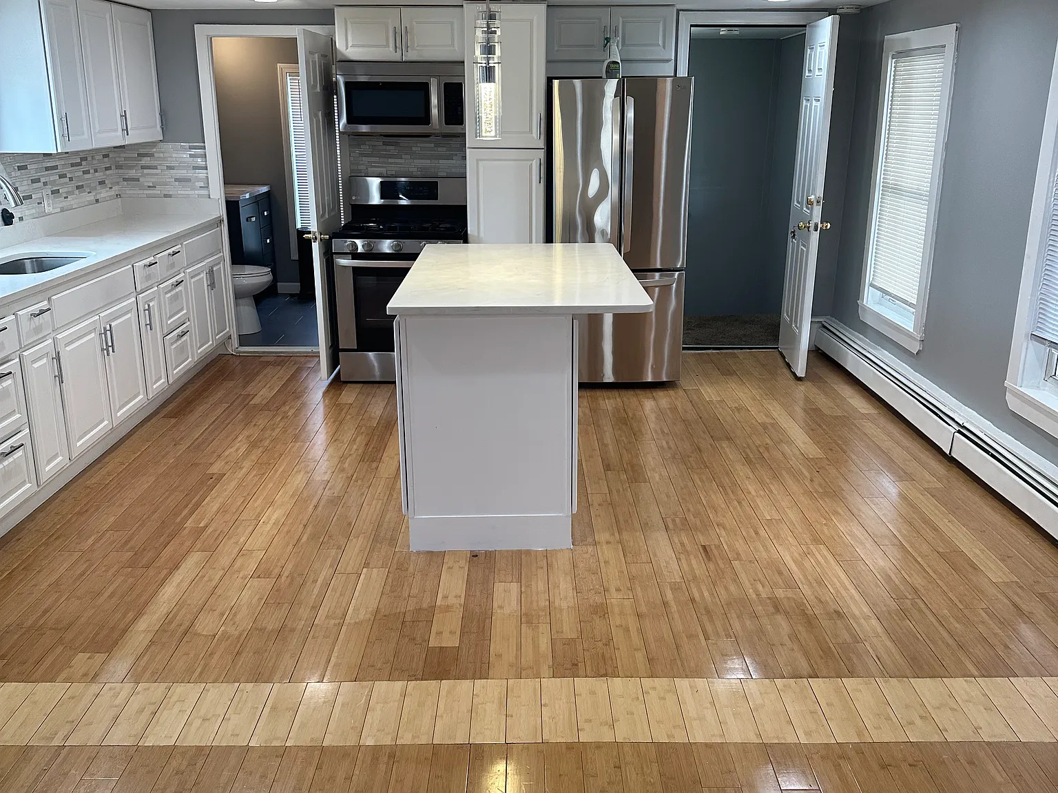 3 bed, 1.5 bath, 1355 sqft, $3,000 — Photo 1