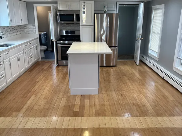 3 Lincoln St #2, Haverhill, MA 01830