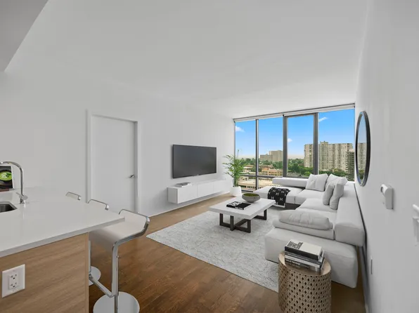 2030 Hudson Street image 151 of 284