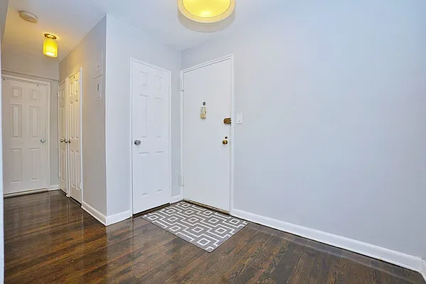 Sold by PRENDAMANO REAL ESTATE | media 23