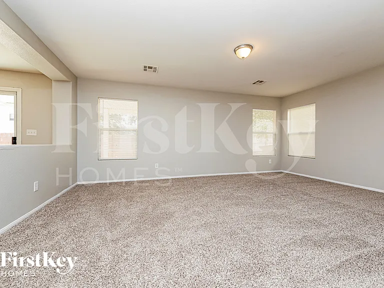 4913 Cherokee Run Ct — Photo 3