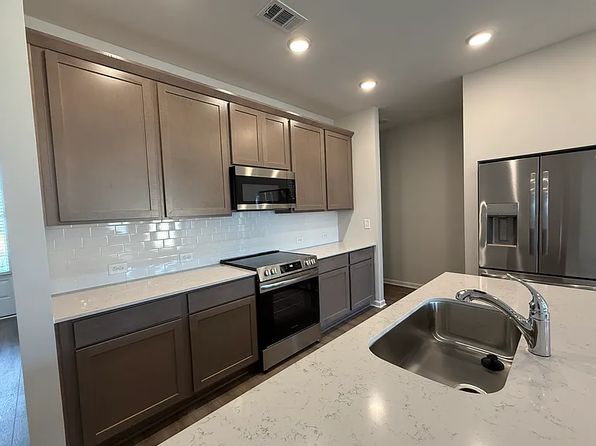 118 Park Ridge Cir #2