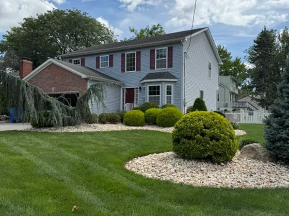 207 Grandview Ave, Piscataway, NJ 08854