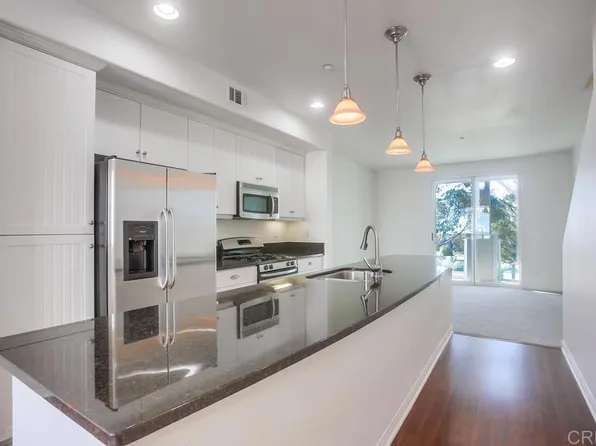 805 Harbor Cliff Way, Oceanside, CA 92054