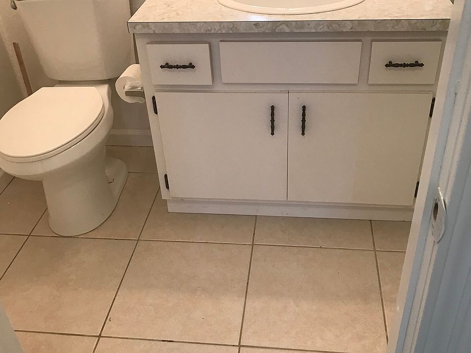 Master bathroom.