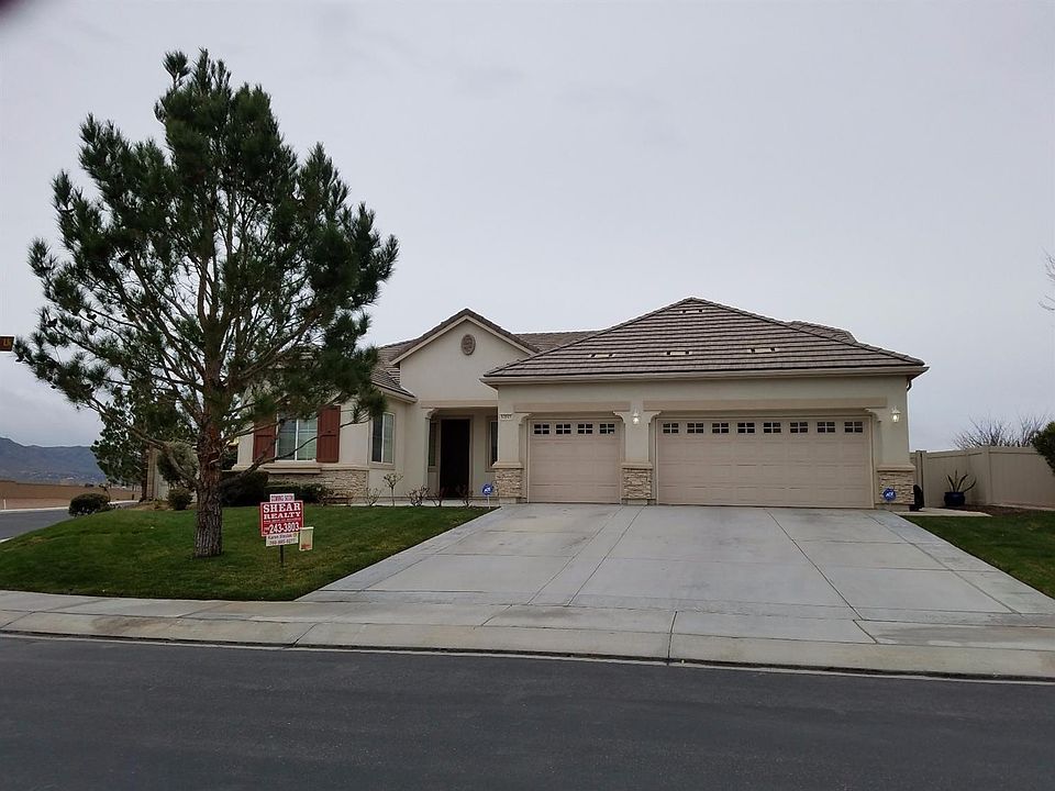 1st image of 10976 Dandelion Ln