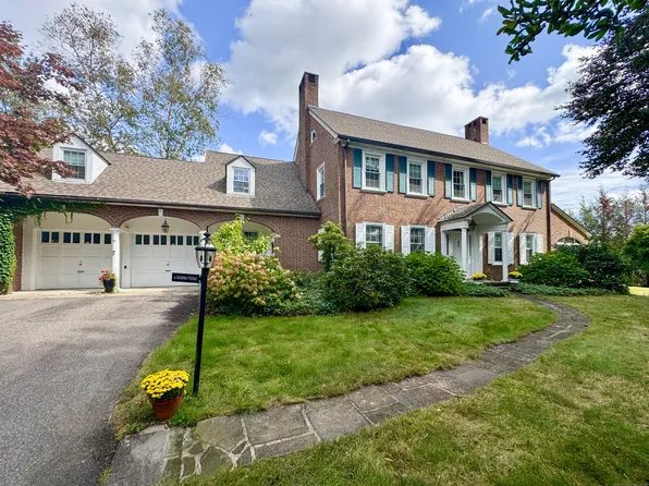 55 Eastfield Road, Waterbury, CT 06708