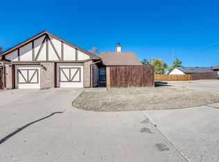 1613 Queens Towne, Midwest City, OK 73130