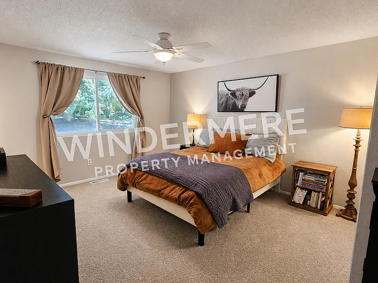 585 NW Fairwood Way — Photo 15