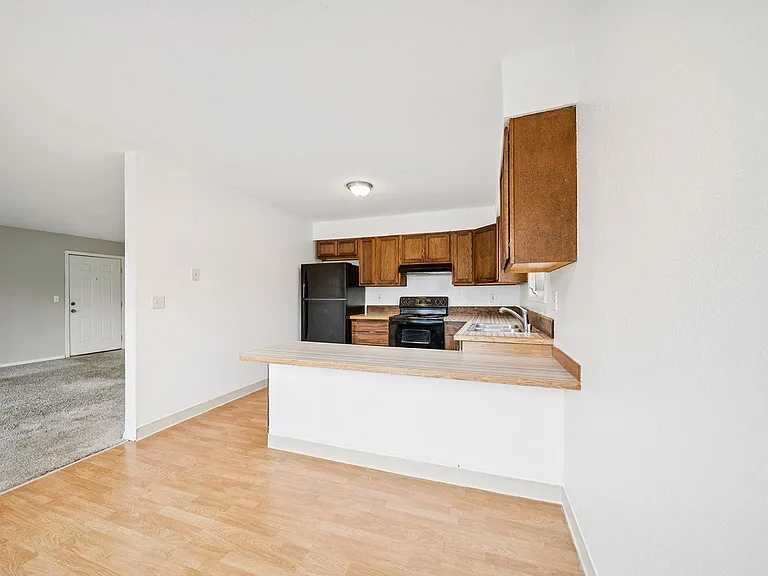 ReNew Eagle River — Photo 10