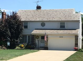 2259 S Belvoir Blvd, University Heights, OH 44118