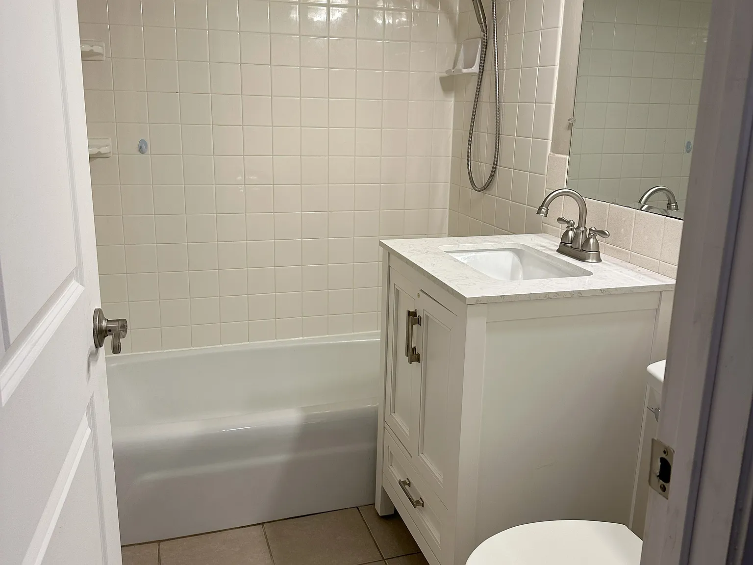 2 bed, 1164 sqft, $2,100 — Photo 4