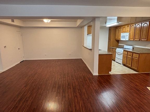 3rd image of 3401 Manning Ave APT 107