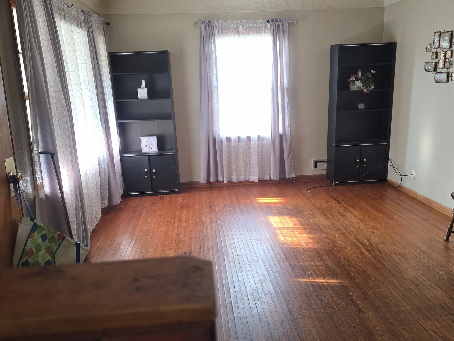 3 bed, 1140 sqft, $1,245 — Photo 3