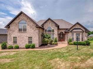 327 Sword Ln, Mount Juliet, TN 37122