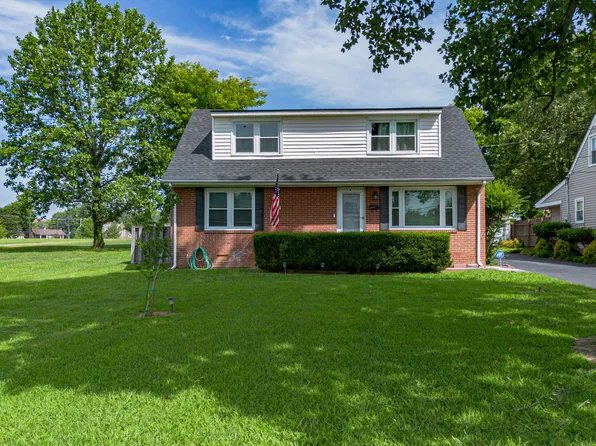 3169 Jackson St, Paducah, KY 42003
