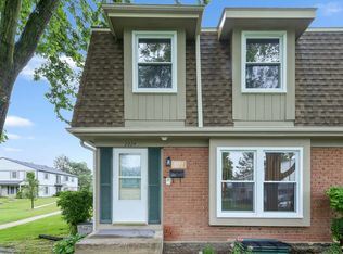 2224 Hyde Ct, Schaumburg, IL 60194
