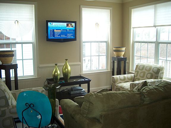 Sitting area off of kitchen