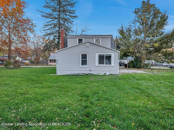4th image of 6083 Gibson Ave
