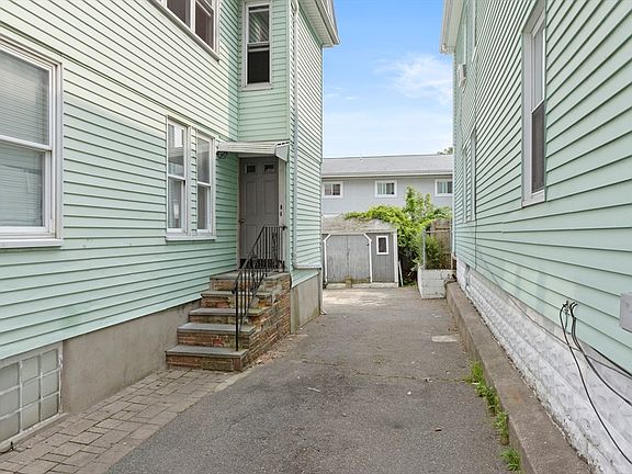 3rd image of 24 Belleville Rd