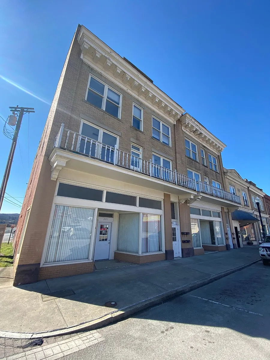 Building Photo - 205 Mercer St #2